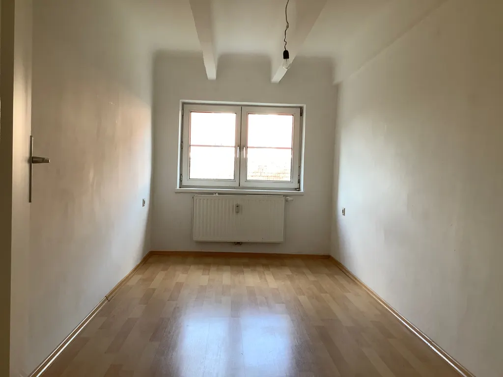 tosons_sabr_346_uebernahmeprotokoll_34153_foto_raum8_01E0DCDF-1C53-4A82-8D82-9E5F706D502F.JPG