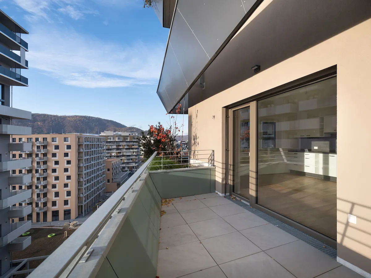 tosons_sast_40301_GreentowerTOP150-2.jpg