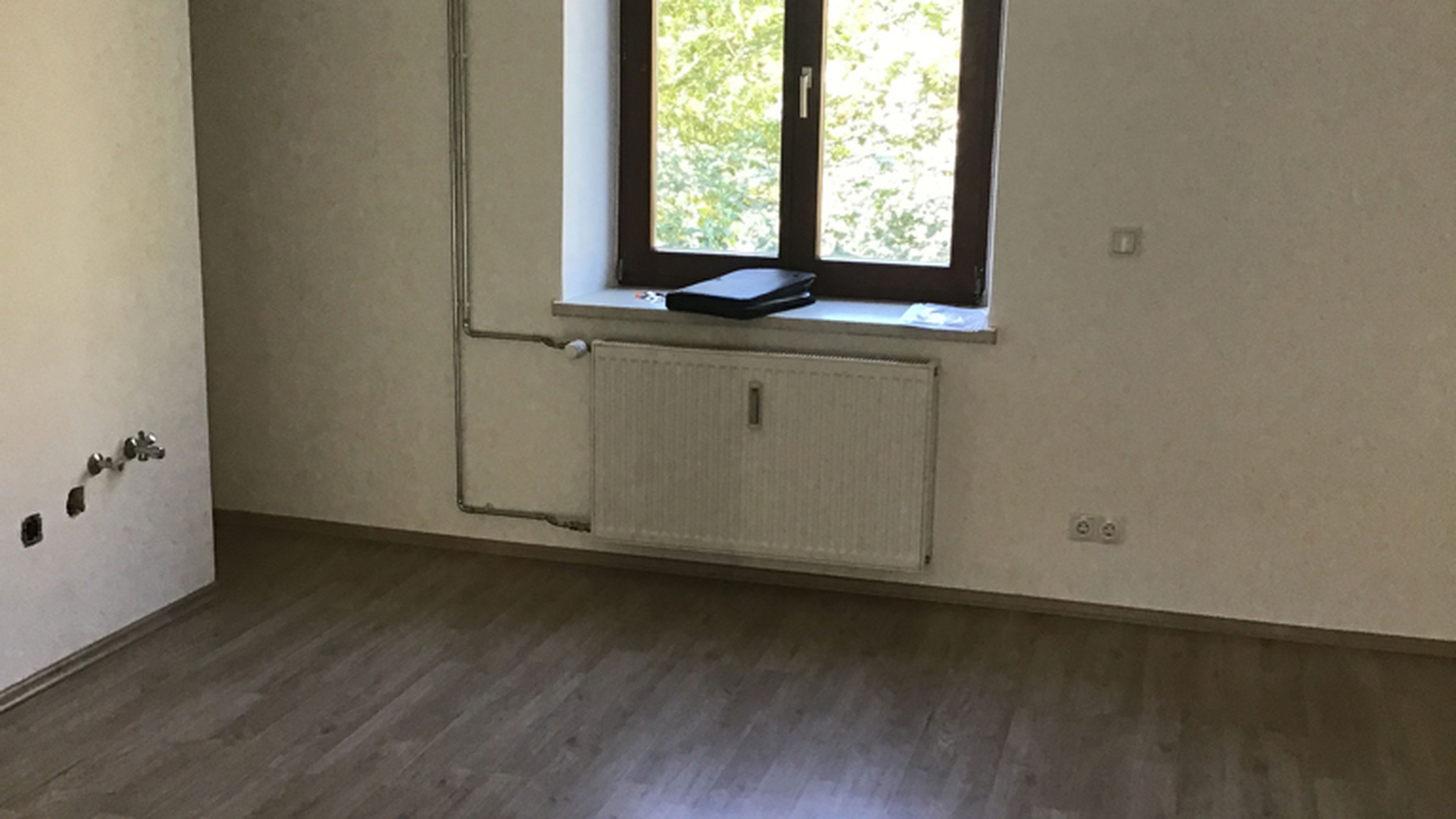 tosons_saba_899_wapi_erdo_uebernahmeprotokoll_74051_foto_raum18_9834B328-D104-4F3F-9C16-6726C7104193