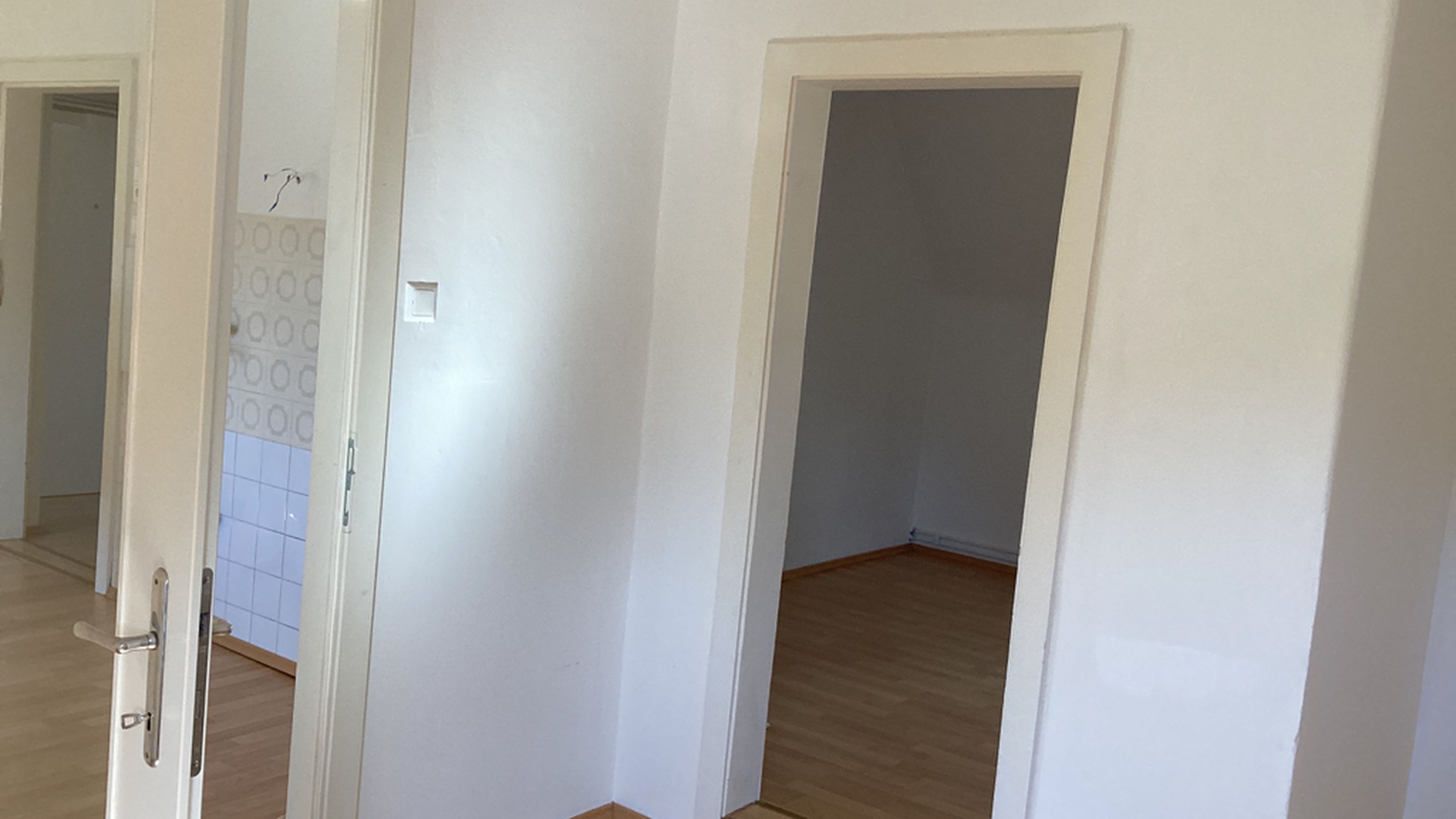 tosons_saba_3099_wapi_wane_uebernahmeprotokoll_74254_foto_raum7_184245F5-371A-4461-B488-766BB187B7A6