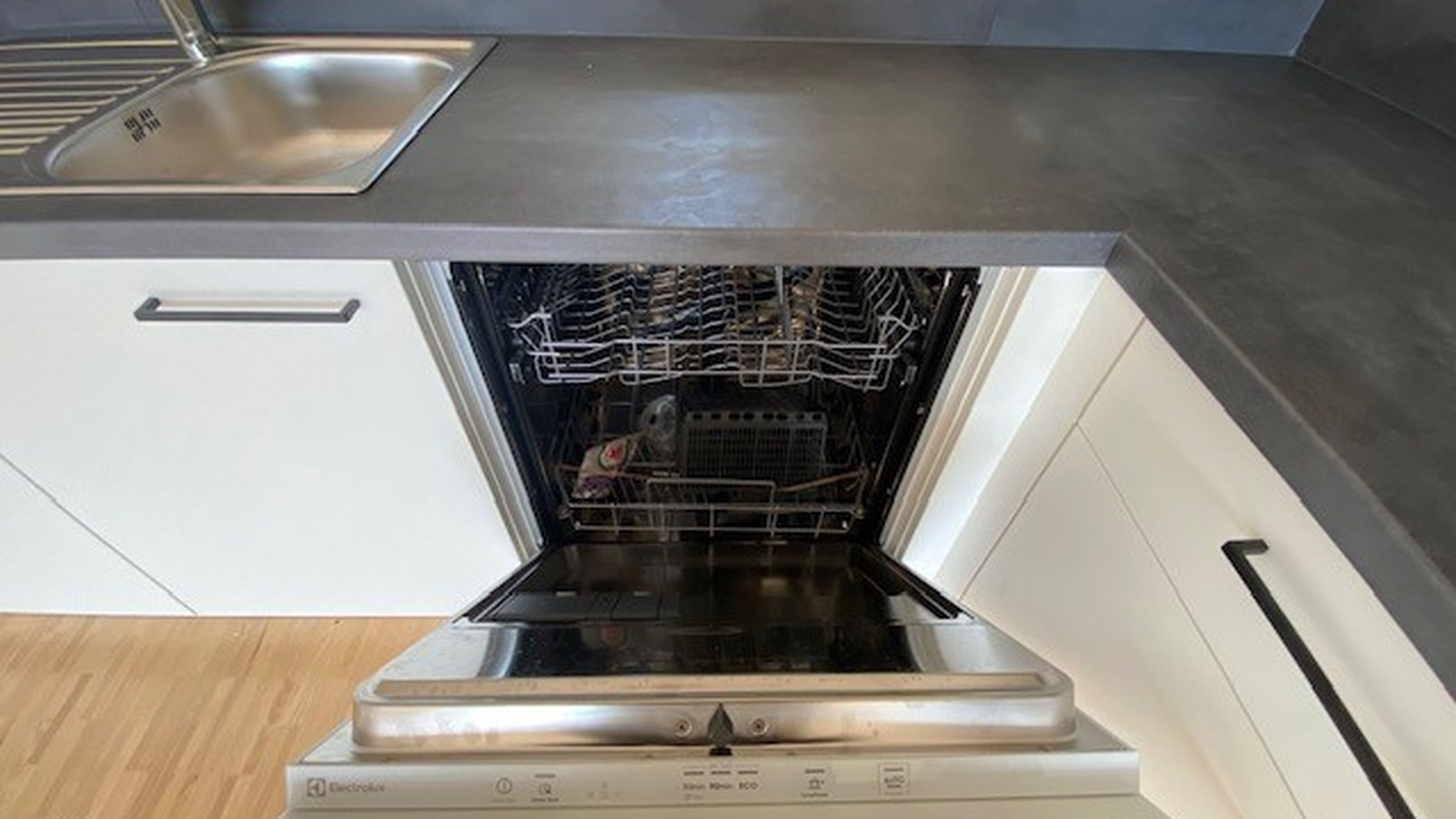 tosons_saba_38701_Top68_Wohnung7_Küche5.jpg
