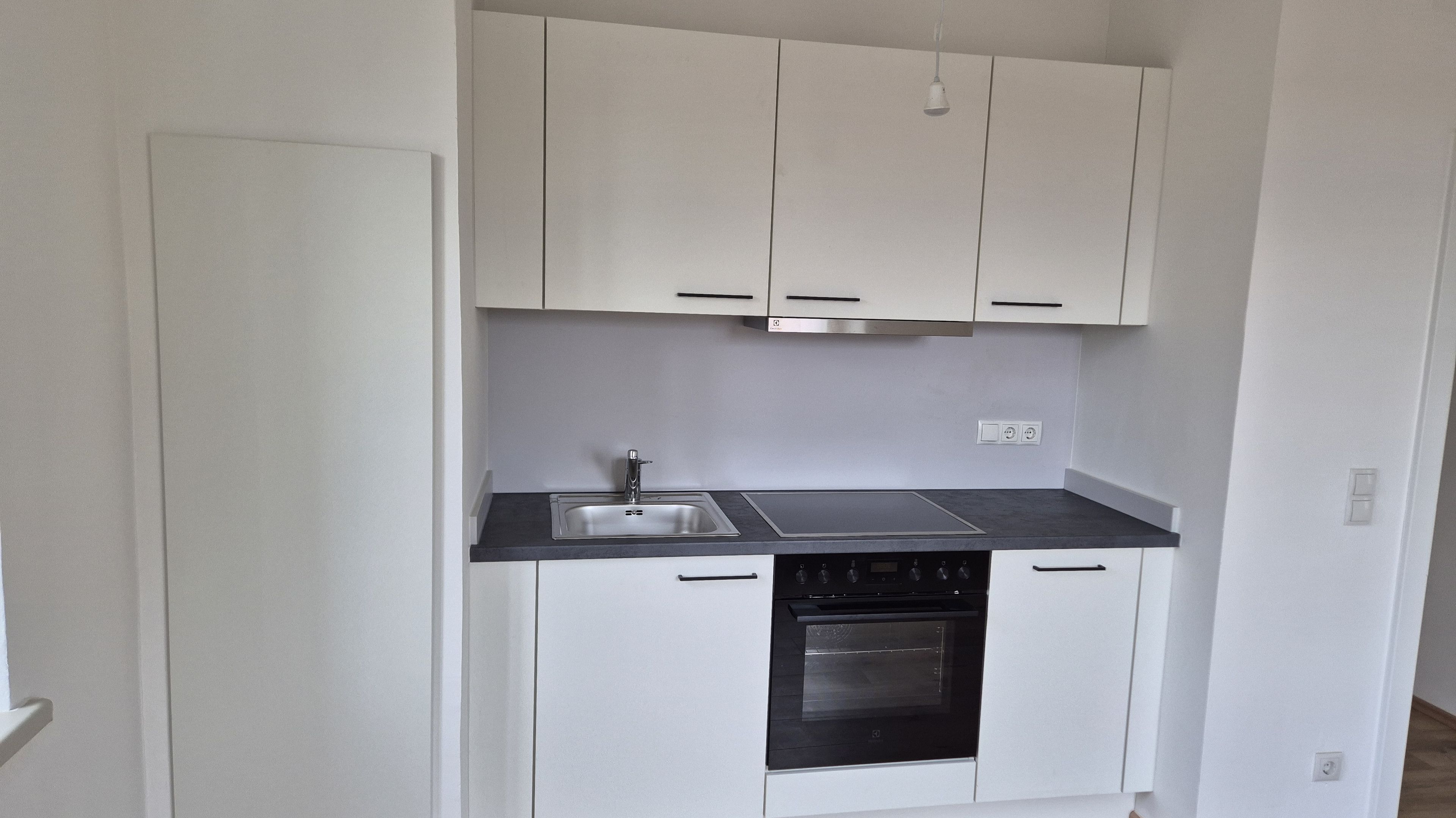tosons_saba_1499_Top6_Wohnung6_Küche_Foto2.jpg