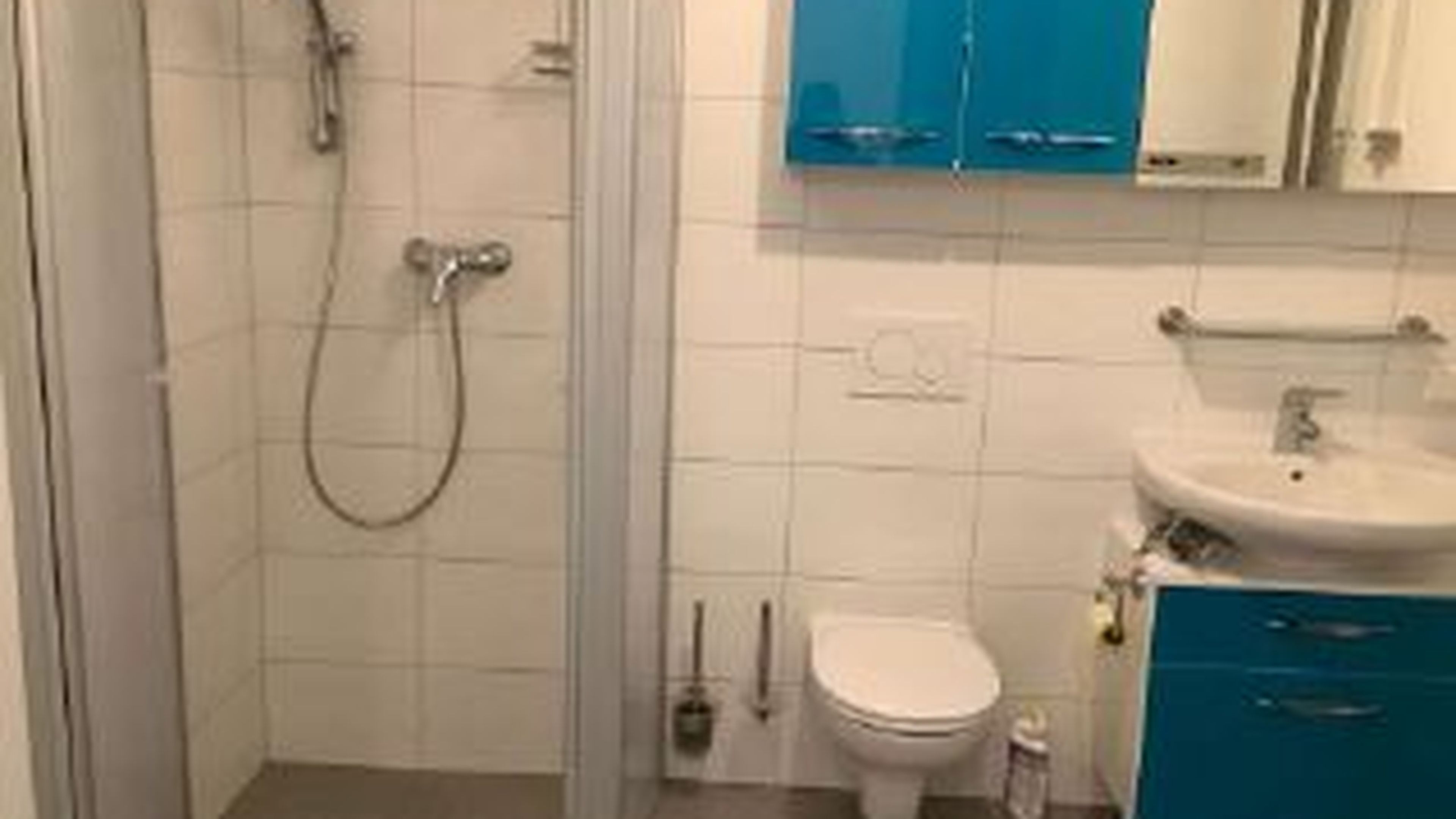 tosons_jeku_1988_Dusche_WC.JPG