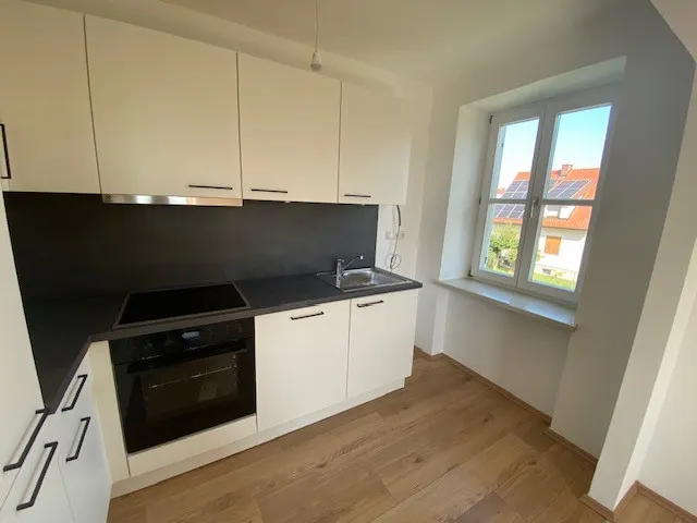 tosons_saba_1499_Top33_Wohnung3_Foto_Küche5.jpg