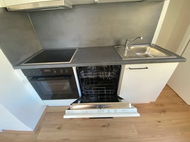 tosons_saba_599_Top1_Wohnung1_Küche5.jpg