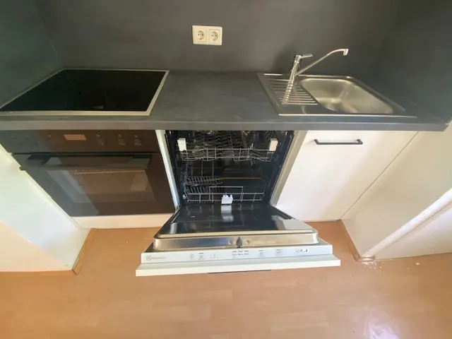 tosons_saba_1499_Top7_Wohnung1_Küche5.jpg