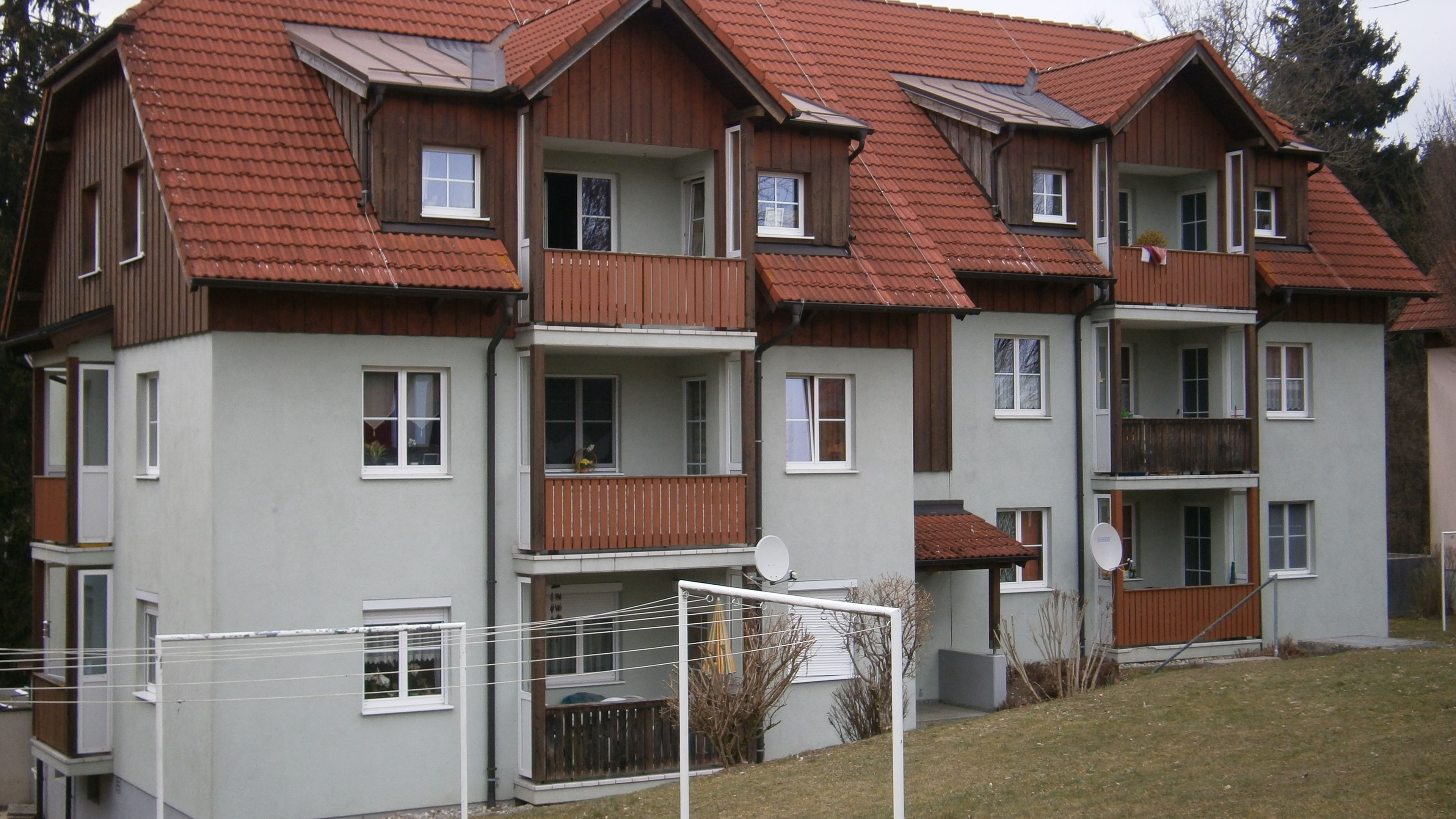 inbiau_dasc1_5601_5501_5501_Staffelberg_6_Aussenansicht_frro_masch.JPG
